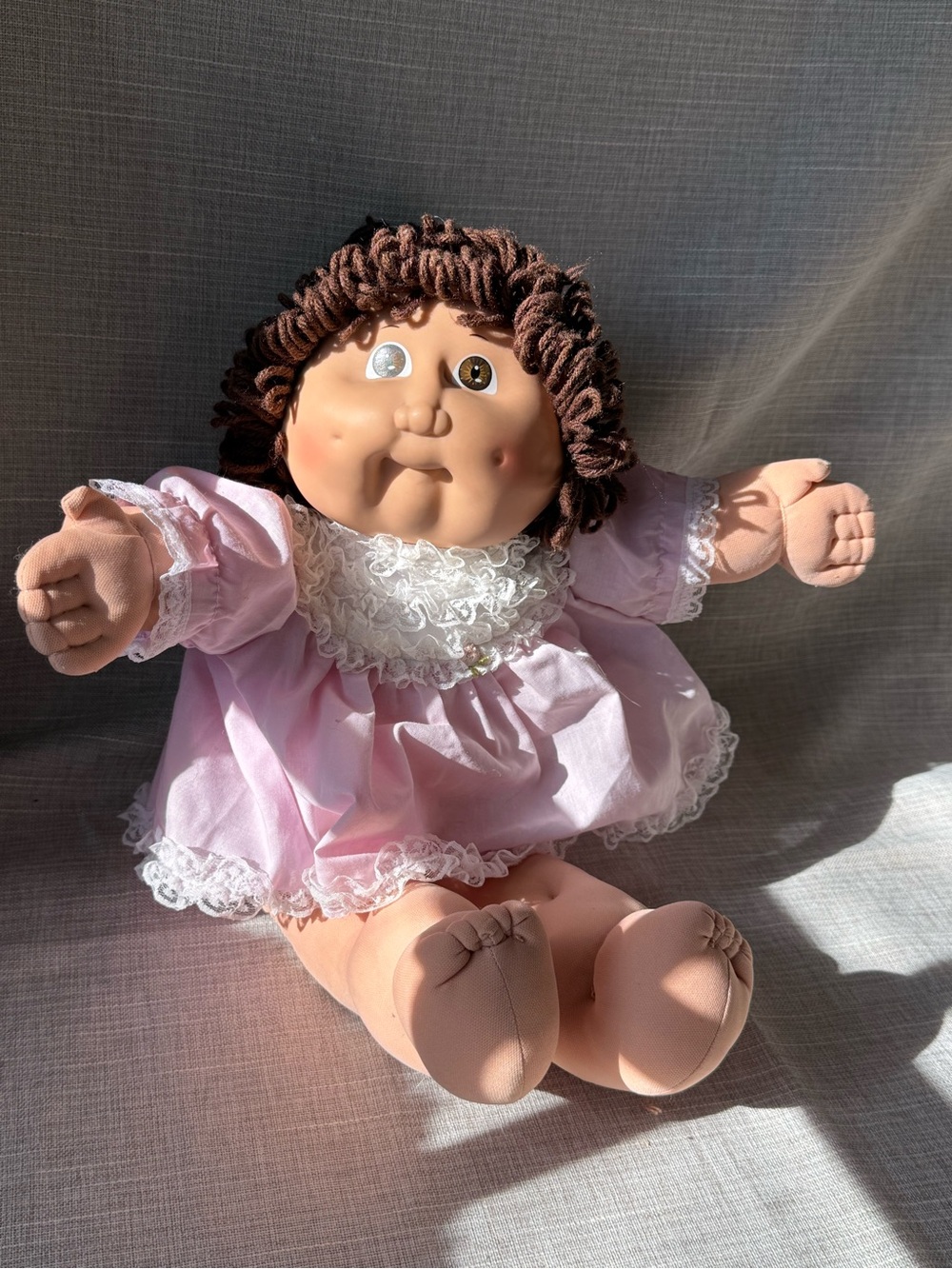 Vtg 1982/84 Cabbage Patch Kids Girl Dark Brown Hair Brown Eyes with Dress - Picture 13 of 16